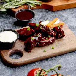 Chicken Wings with Honey BBQ Sauce